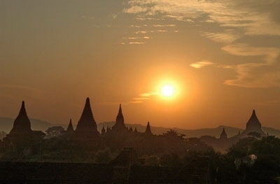 Myanmar, viaggio attraverso il tempo nella "terra dell'oro"